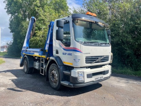 Volvo FL240 4×2 Skip Wagon