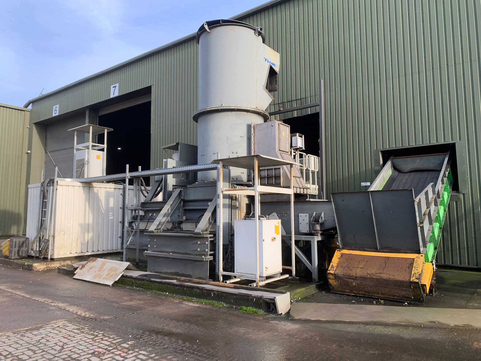 THM TQZ 2000 Twin-Shaft Industrial Shredder