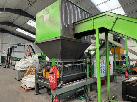 Untha RS60 – 4 Shaft Shredder