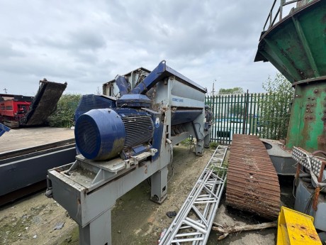 Lindner Komet 2800 – Single Shaft Shredder