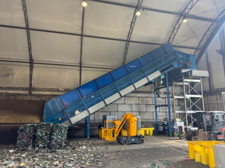 Stadler Bunker Chain Feed Conveyor