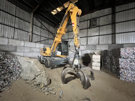 Liebherr LH22M Litronic Material Handler