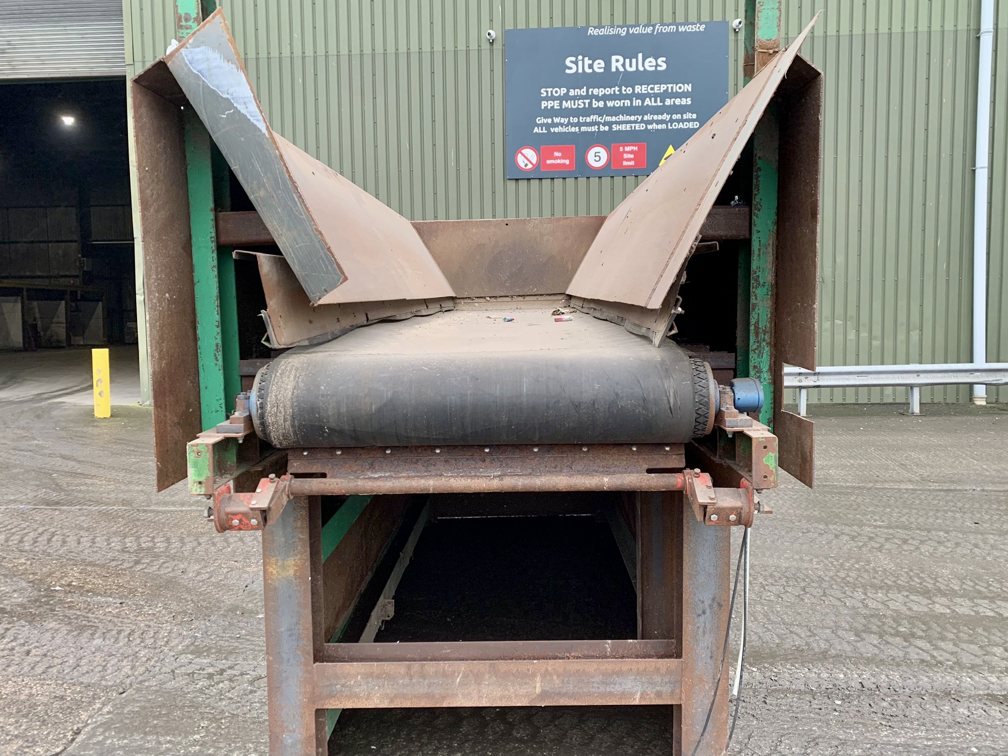 Heavy Duty Loading Hopper.