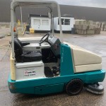 Tennant Pedestrian Road Brush . Tennant Pedestrian Road Brush .