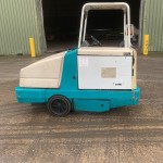 Tennant Pedestrian Road Brush . Tennant Pedestrian Road Brush .