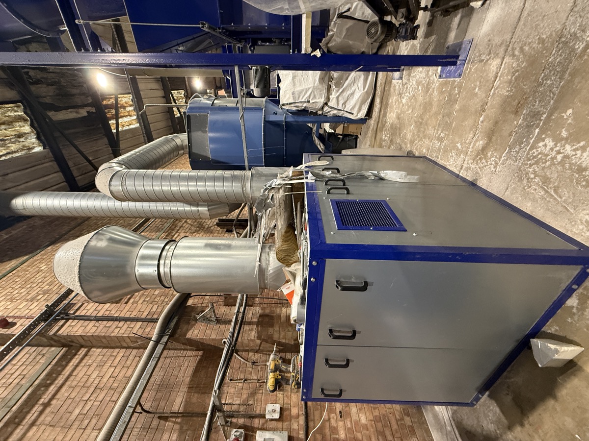 Impact Air Systems – Zig-Zag Separator with Cyclone System and Control Box