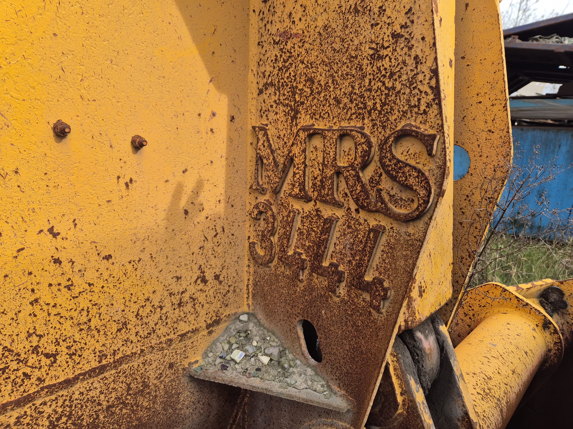 MRS Demag 3444 Clam Shell Grab