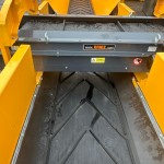 Conveyor for Metal & Lights Cleaning (Mobile) Conveyor for Metal & Lights Cleaning (Mobile)