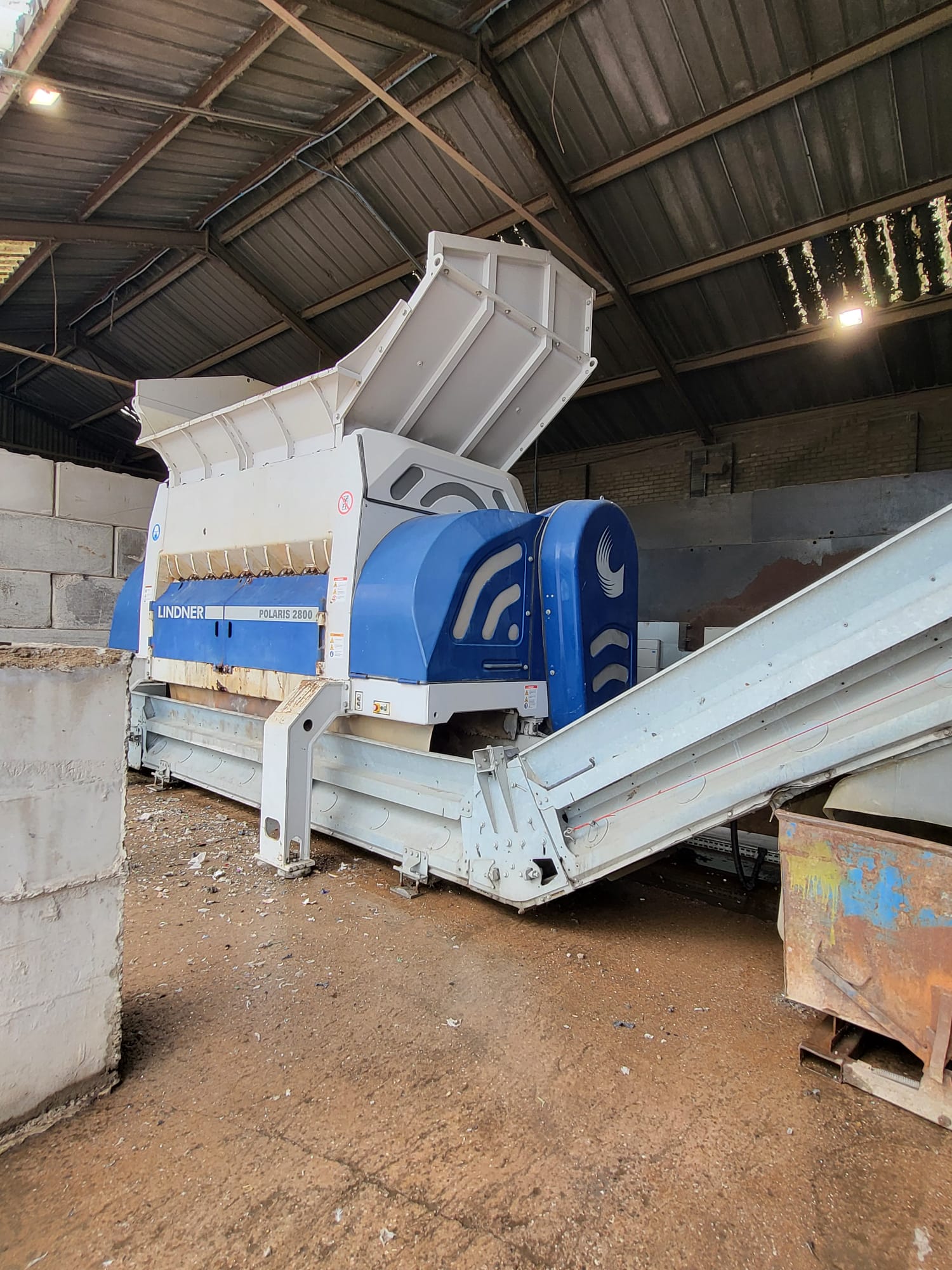 Lindner Polaris 2800 Single Shaft Shredder