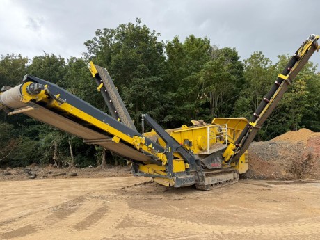 Keestrack K4 Tracked Mobile Scalping Screener