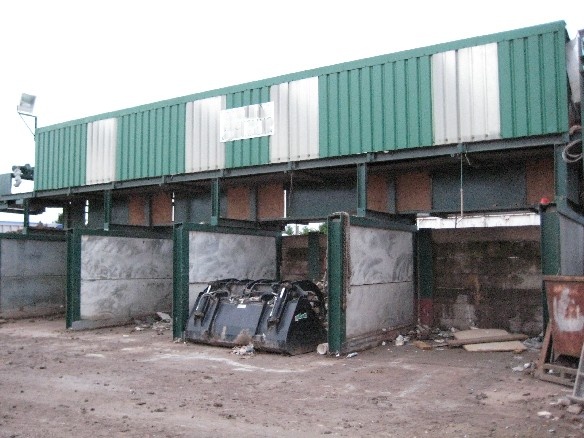 M&K Vibrating Hopper and Trommel with Magnet, Air Knife and Picking Station