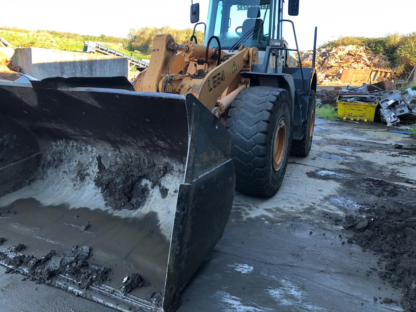 Liebherr L554 Wheeled Loading Shovel